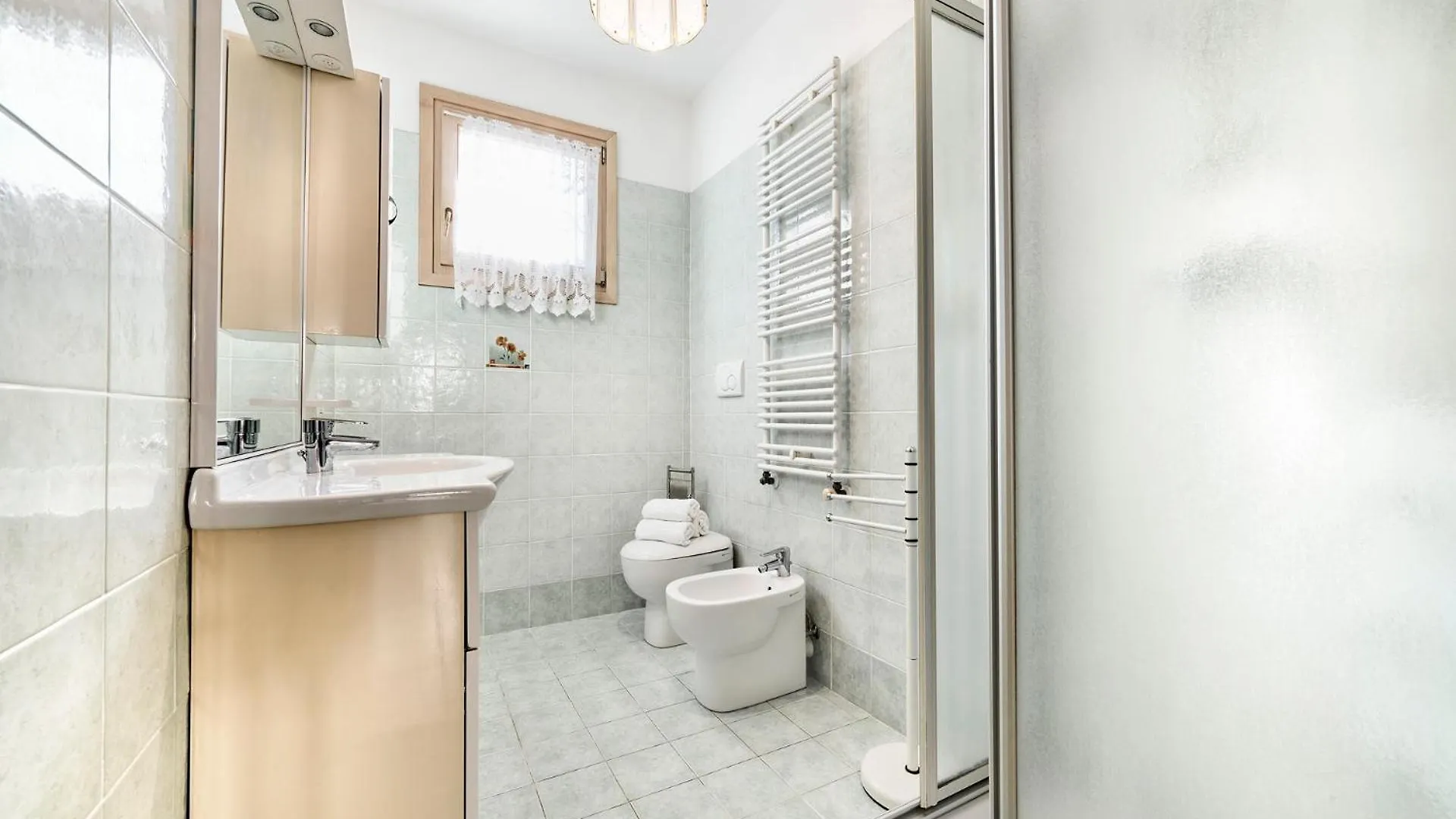 Jesolo Flowers Beach House - Host Solution