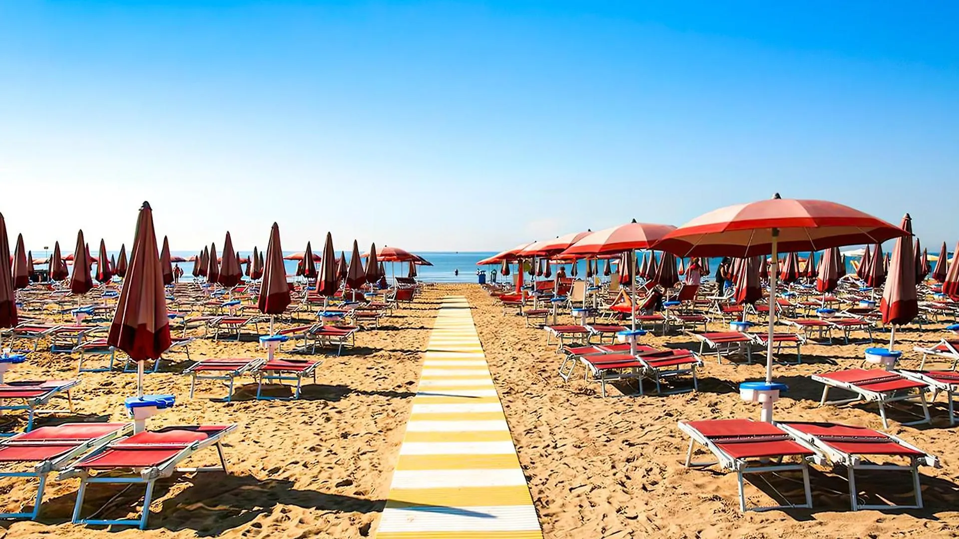 Jesolo Flowers Beach House - Host Solution Apartment