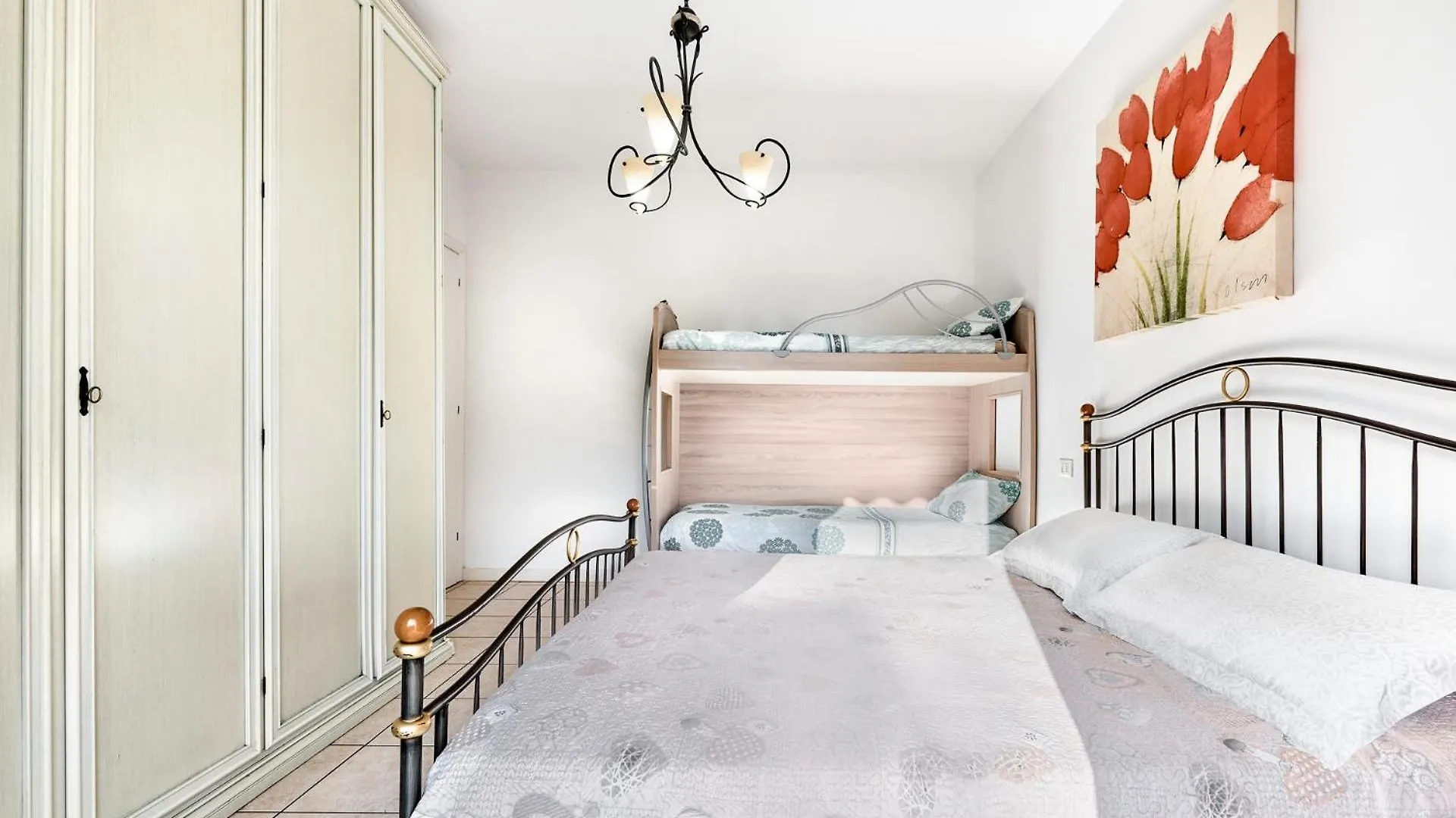 Jesolo Flowers Beach House - Host Solution Apartment Lido di Jesolo